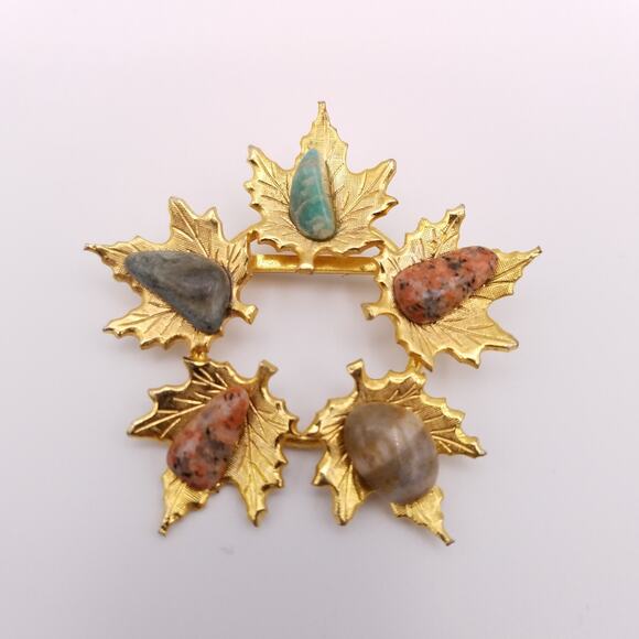 Maple Leaf Wreath Brooch Polished Stones Gold Tone Fall Colors - Picture 1 of 4